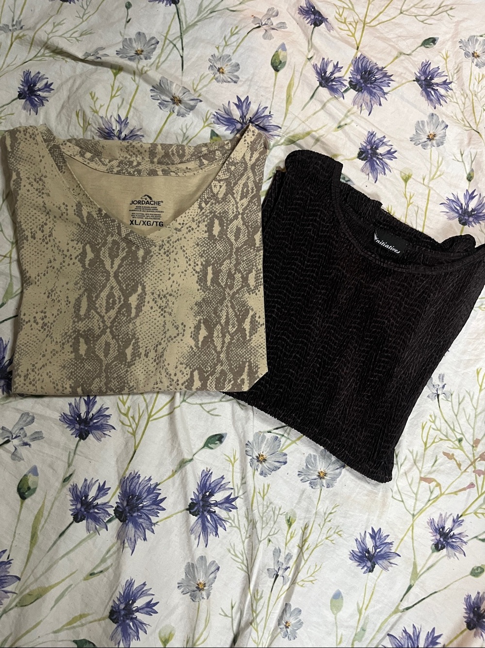 Y2K Tops Bundle x2 Size XL/L Snake Print + Brown Textured Tee \$10 LIKE NEW